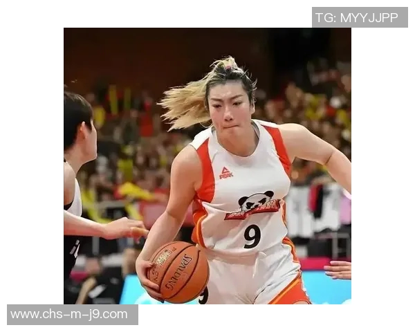 中国女篮新核心球员崭露头角攻防兼备助力球队串联全局